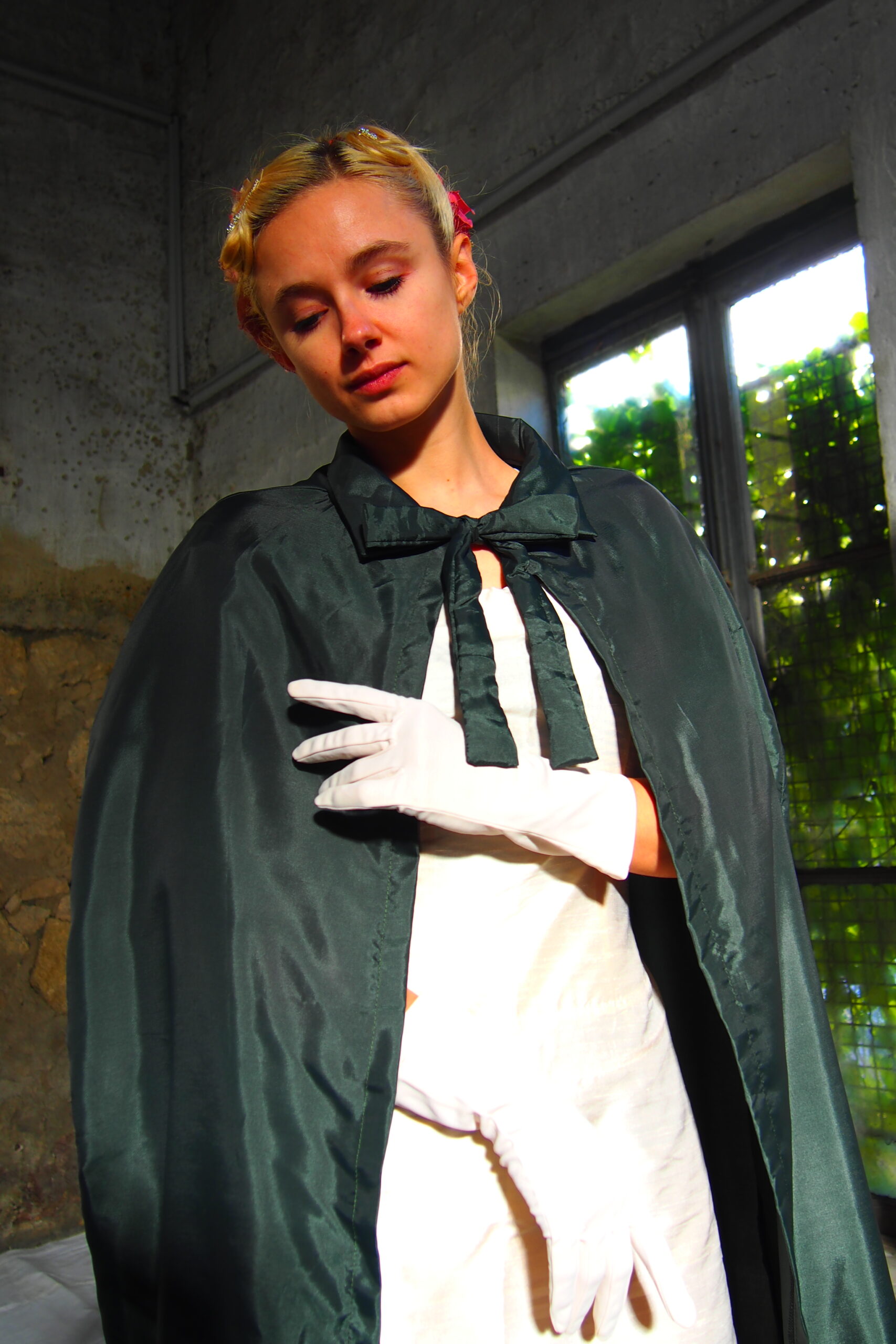 Pièce unique cape verte légère