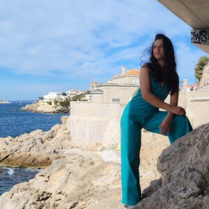 combinaison type salopette pièce mode et élégante