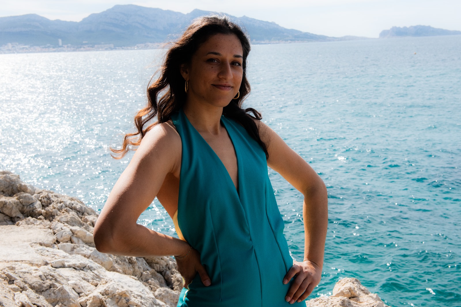 conception moderne d'une combinaison verte bleue