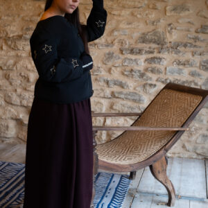 manteau élégant avec étoiles brodées