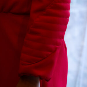 détail travail des manches sur combinaison d'hiver