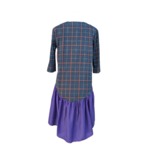 robe à carreaux et tissu violet pour une conception originale