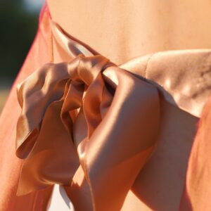 Noeud satin pour top tulle éthique dos nu