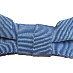 Broche élégante noeud gris avec touche dorée