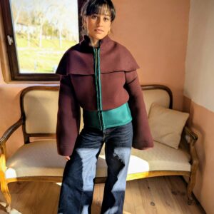 upcycling de tissus chauds recyclés en manteau