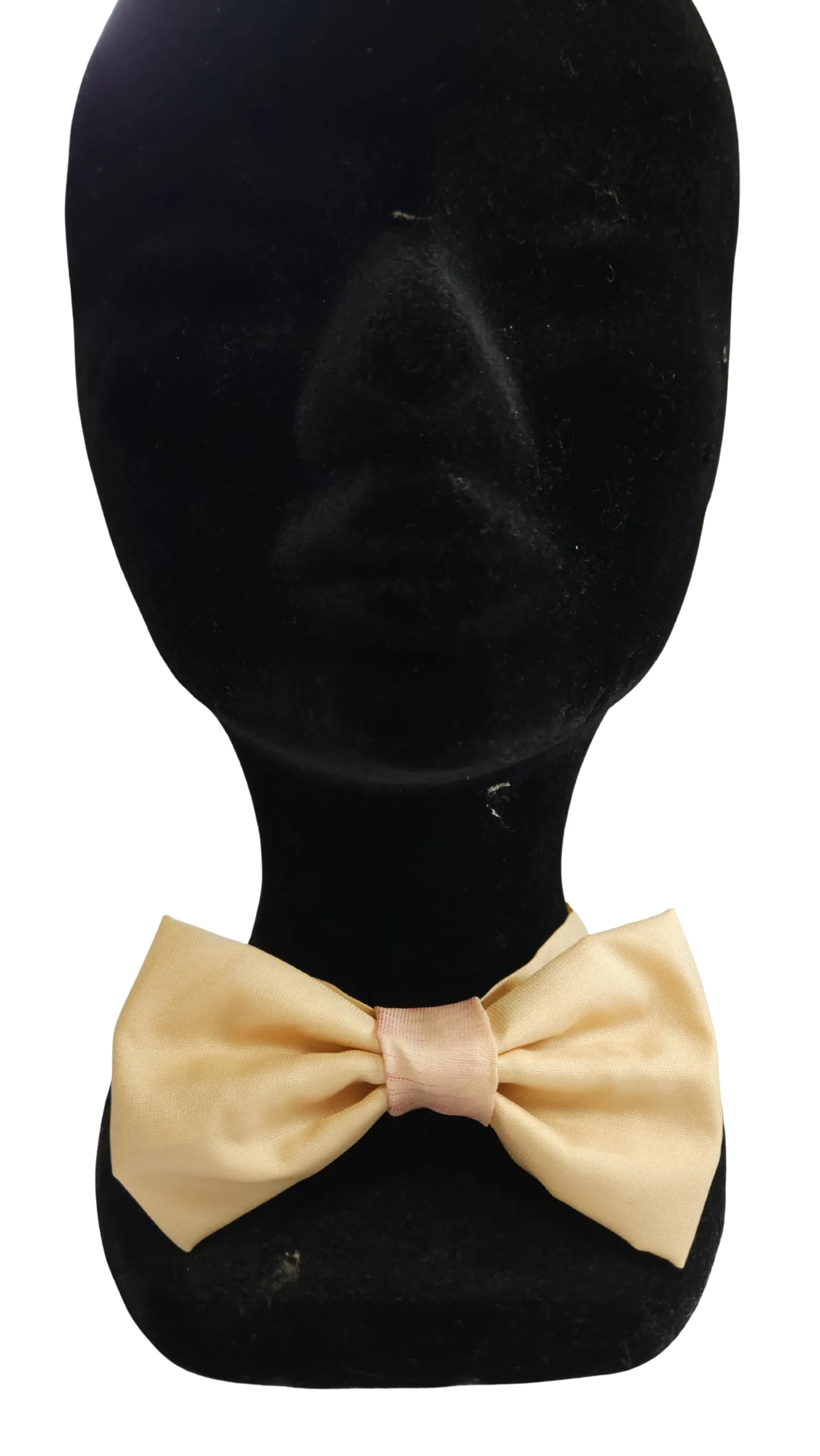 noeud papillon crème à tendance doré satiné, c'est une pièce unique faite main, un accessoire élégant et éthique